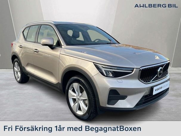 Volvo XC40 B4 Core 147 kW image number 2