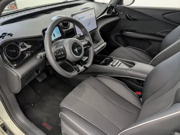 Car image 41