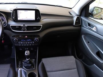 Car image 37