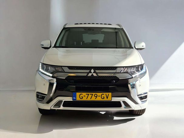 Mitsubishi Outlander 229 kW image number 10