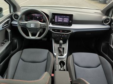 Car image 10