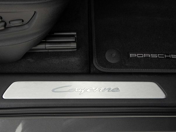 Porsche Cayenne E-Hybrid 346 kW image number 25