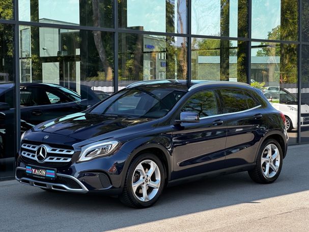 Mercedes-Benz GLA 220 4Matic Peak Edition 135 kW image number 1