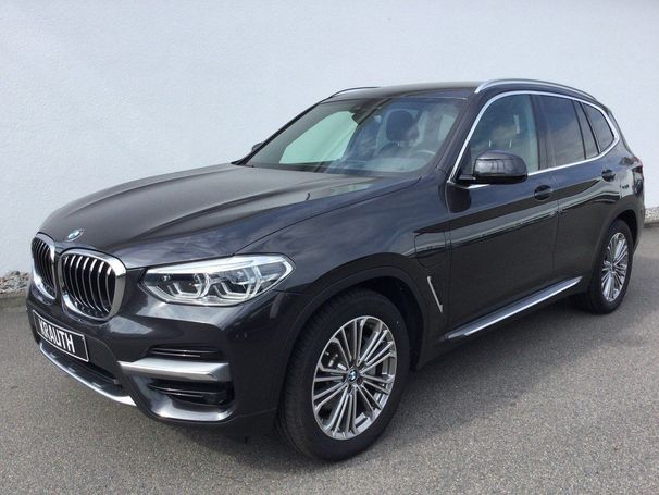 BMW X3 xDrive30e Luxury Line 215 kW image number 1