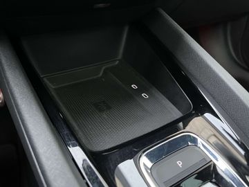 Car image 31