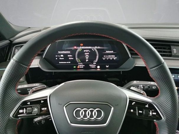 Audi Q8 55 quattro e-tron S-line 300 kW image number 11