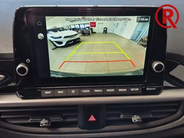 Car image 18