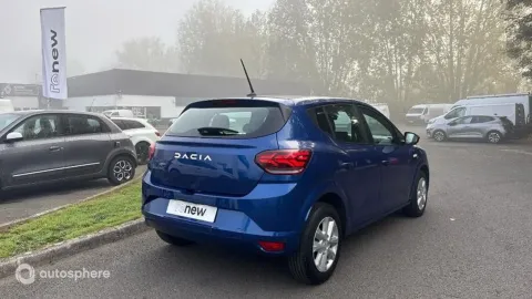 Car image 5