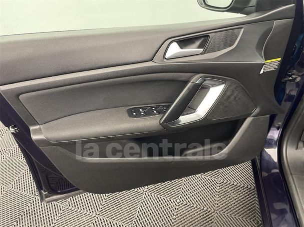 Peugeot 308 1.2 PureTech 130 Allure 96 kW image number 25