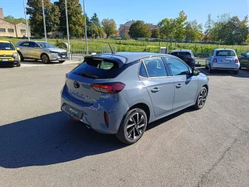 Car image 35