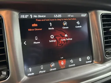 Car image 34