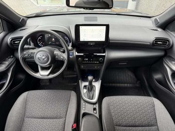 Car image 13