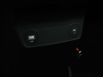 Car image 32