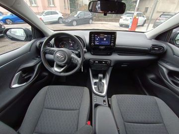 Car image 11