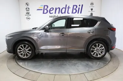 Car image 4