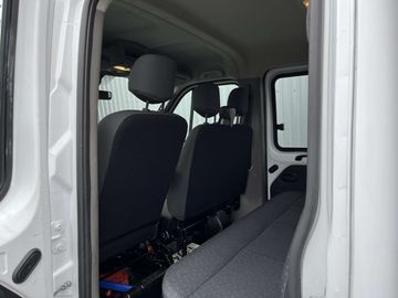 Car image 31