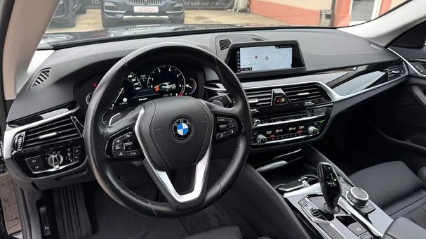 BMW 520d xDrive 140 kW image number 19