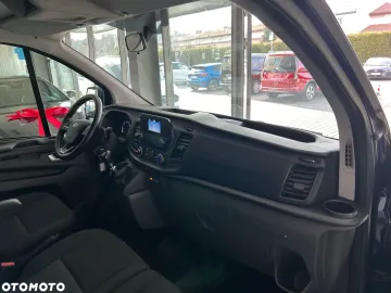 Car image 34