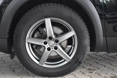 Car image 36