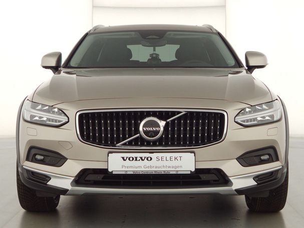 Volvo V90 Cross Country AWD B5 173 kW image number 6