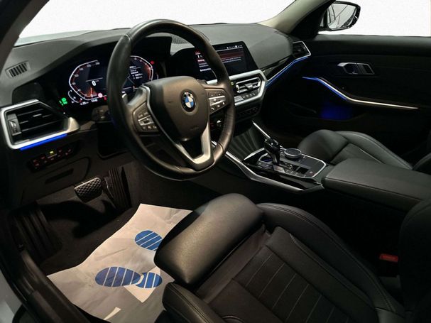 BMW 320i Sport Line 135 kW image number 7