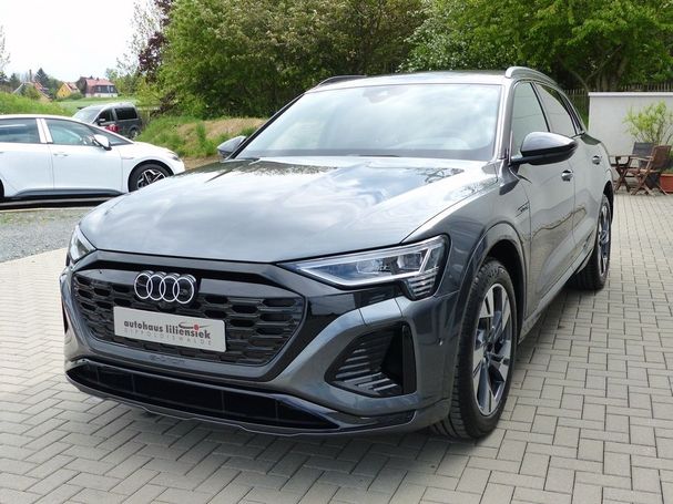 Audi Q8 55 quattro e-tron S-line 300 kW image number 7