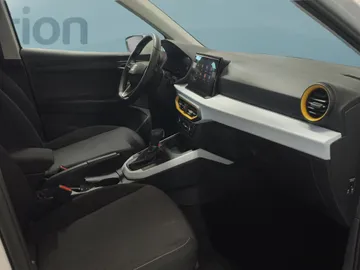 Car image 21