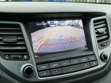 Car image 34