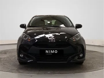 Car image 2