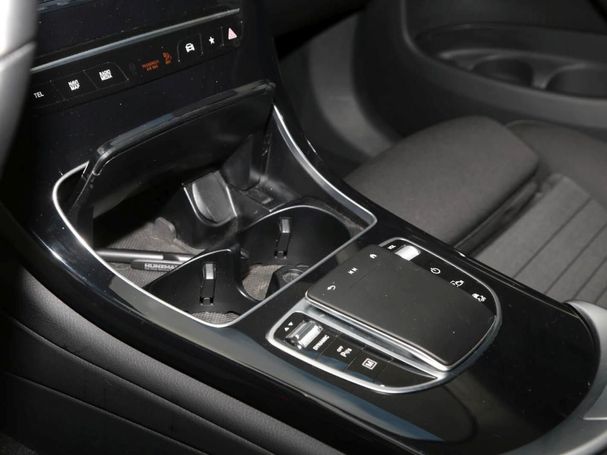 Mercedes-Benz GLC 300 de 225 kW image number 24