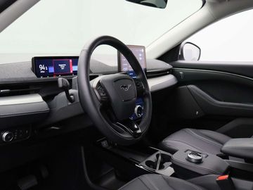 Car image 37