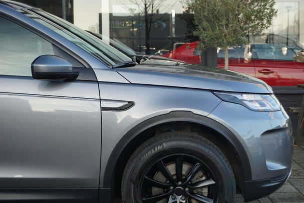 Land Rover Discovery Sport P300e 227 kW image number 21