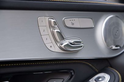 Car image 37