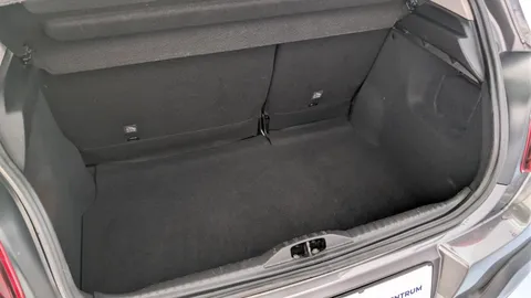 Car image 37