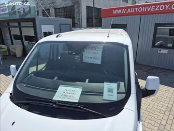 Car image 38