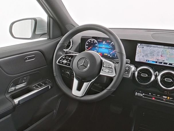 Mercedes-Benz GLB 200 120 kW image number 3