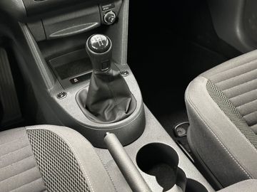 Car image 33