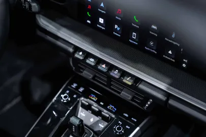 Car image 47