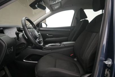 Car image 24