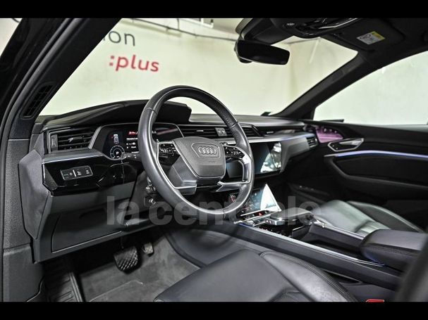 Audi e-tron 55 quattro 300 kW image number 8