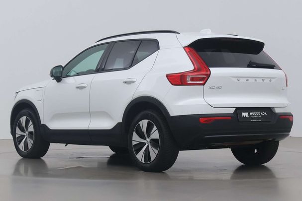 Volvo XC40 Recharge T4 Plus Dark 155 kW image number 1