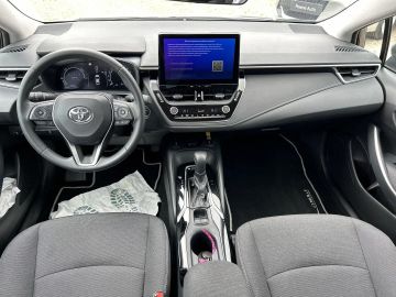 Car image 21