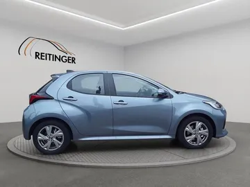Car image 4