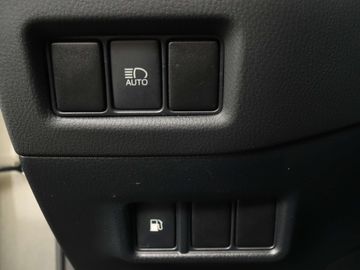 Car image 33