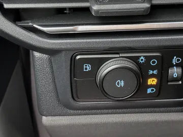 Car image 42