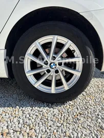 Car image 35
