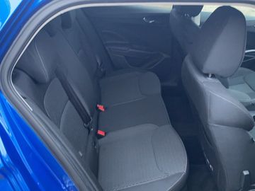 Car image 11