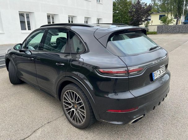 Porsche Cayenne E-Hybrid 340 kW image number 2