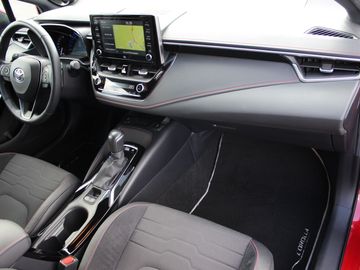 Car image 11