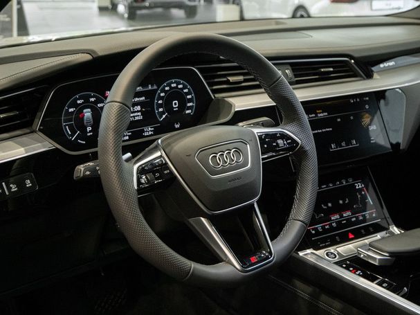 Audi e-tron 55 quattro S-line Sportback 300 kW image number 20